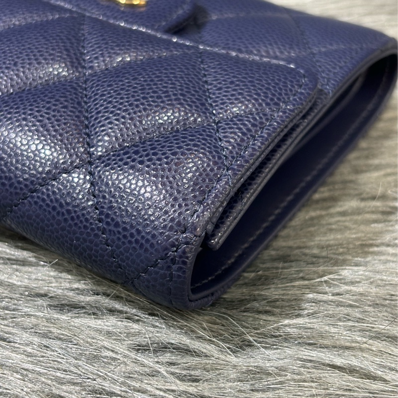 CHANEL AP0231 COCO 閃電紫色荔枝皮金釦 零錢包 短夾 皮夾 錢包 信用夾-3