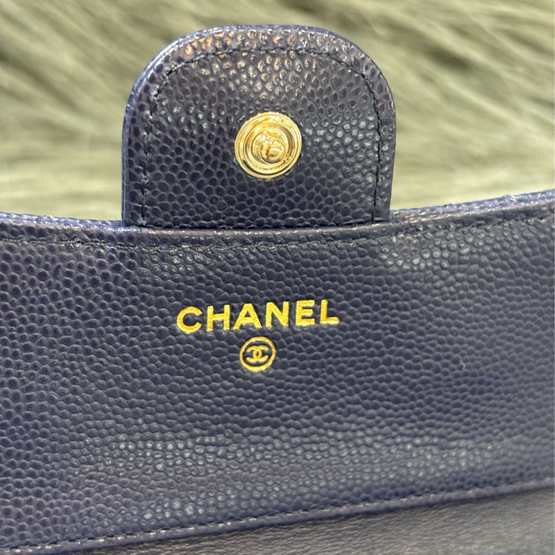 CHANEL AP0231 COCO 閃電紫色荔枝皮金釦 零錢包 短夾 皮夾 錢包 信用夾-12