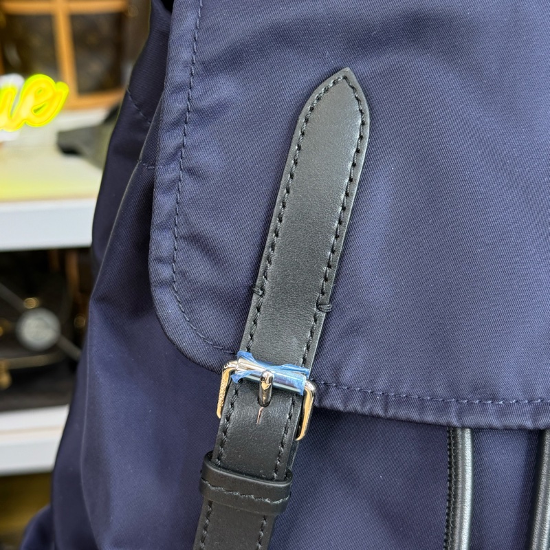 BURBERRY 深藍The Rucksack尼龍束口後背包🩶優質品況-1