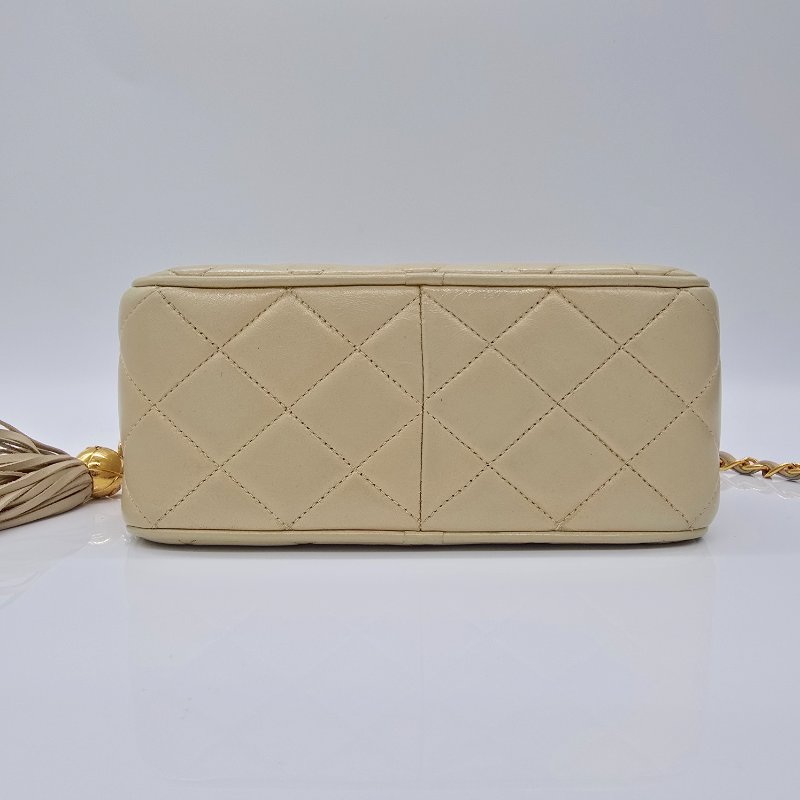 【中古美品♥️1992 年】CHANEL 香奈兒 VINTAGE 奶油黃 羊皮 Au750鍍金鏈條 相機包-5