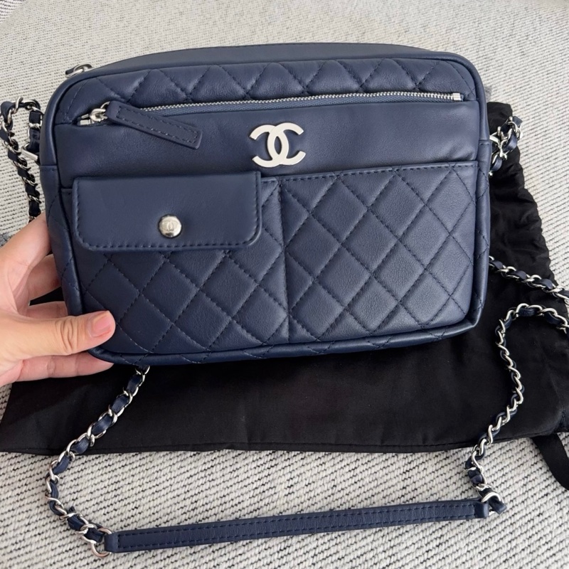 【閒置全新品】chanel香奈兒 藍色銀鏈菱格紋相機包 斜挎包（員購）-3