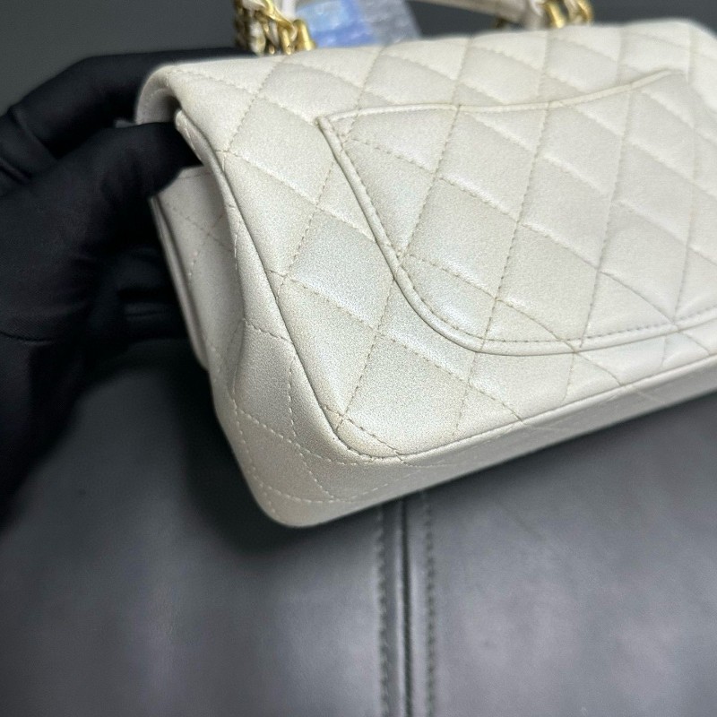 Chanel 21S白金幻彩羊皮手柄款mini cf-11