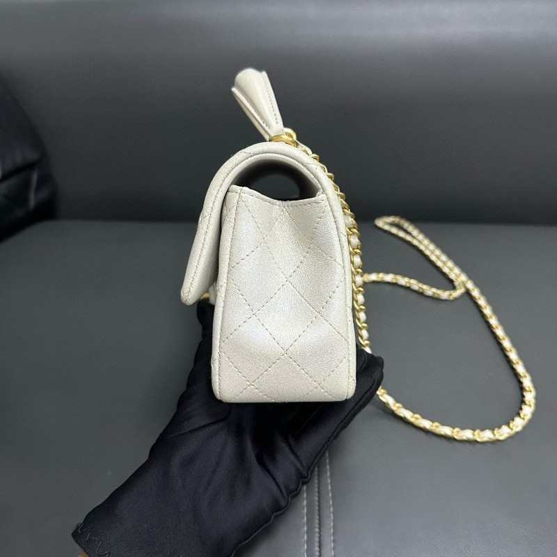 Chanel 21S白金幻彩羊皮手柄款mini cf-16