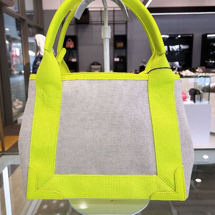 🎁夏季折扣倒數🎁Balenciaga 390346 Navy XS Cabas 帆布牛皮托特包 米白/霓光黃 附可斜背長肩帶-4