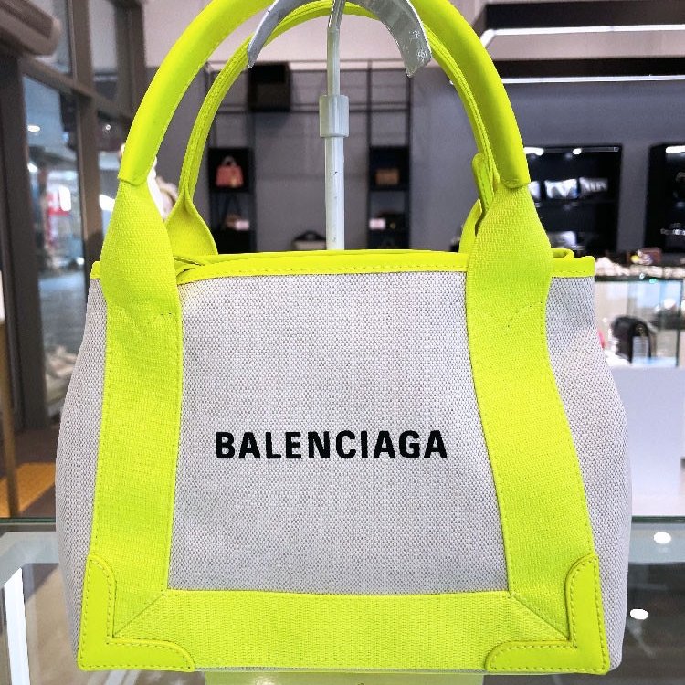 🎁夏季折扣倒數🎁Balenciaga 390346 Navy XS Cabas 帆布牛皮托特包 米白/霓光黃 附可斜背長肩帶-7
