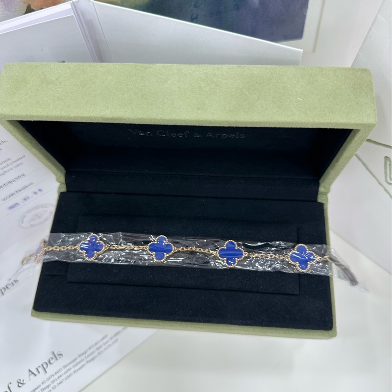 VCA梵克雅寶Alhambra四葉幸運系列18K黃金藍瑪瑙四葉草五花手鍊25年7月全新 全套有購證-1