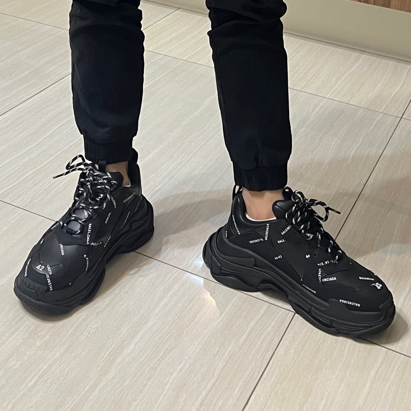 BALENCIAGA TRIPLE S SNEAKER 42-2