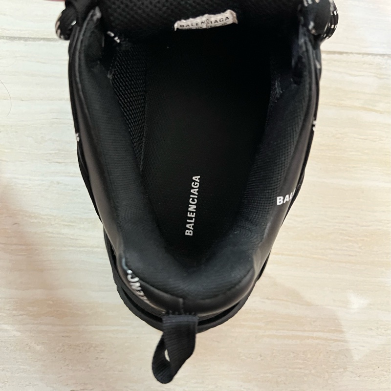 BALENCIAGA TRIPLE S SNEAKER 42-9