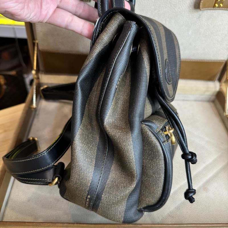 上架中🔑Fendi 經典條文古董小後背包-15
