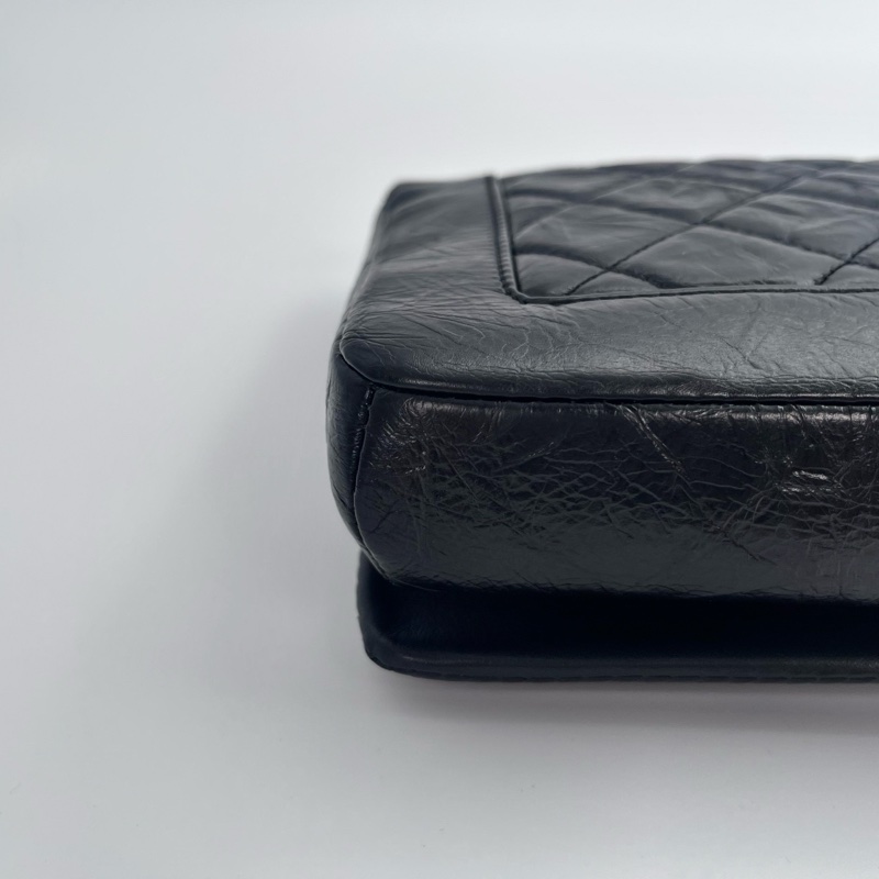 「JL精品代購」香奈兒黑銀油蠟牛皮大翻蓋woc鏈條信封包-8