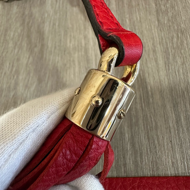 Gucci 323190 紅色牛皮流蘇斜背包 SoHo-34