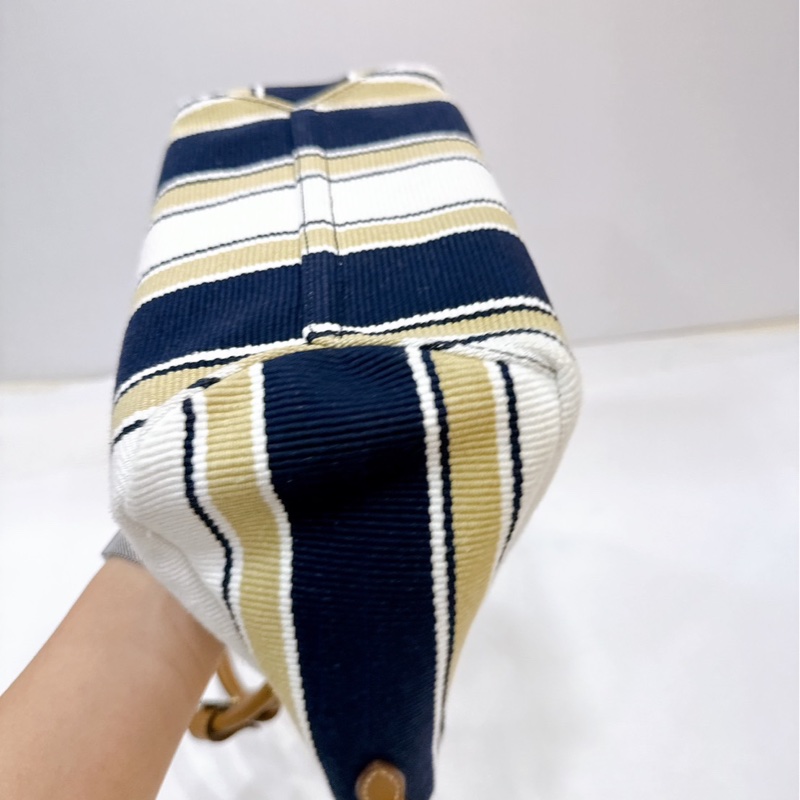 莉亞精品♡ Miumiu 條紋托特包 99新-10