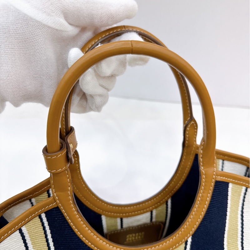莉亞精品♡ Miumiu 條紋托特包 99新-15