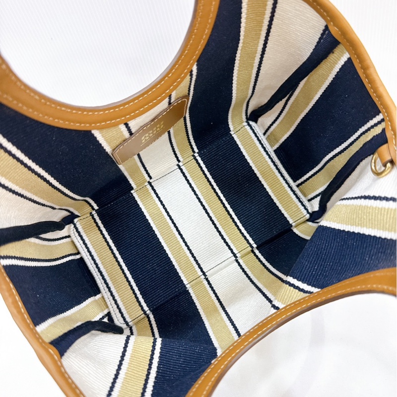 莉亞精品♡ Miumiu 條紋托特包 99新-17