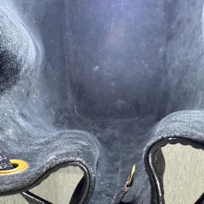 LV水波紋水桶包-13