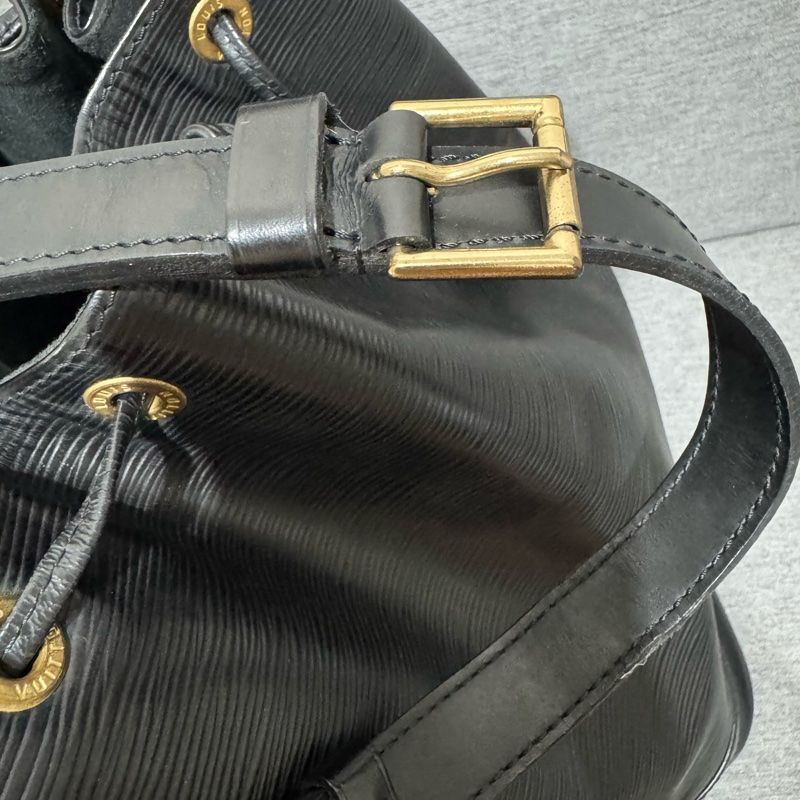 LV水波紋水桶包-22