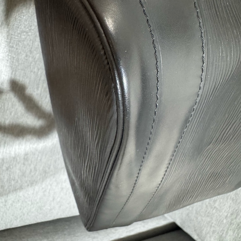 LV水波紋水桶包-27