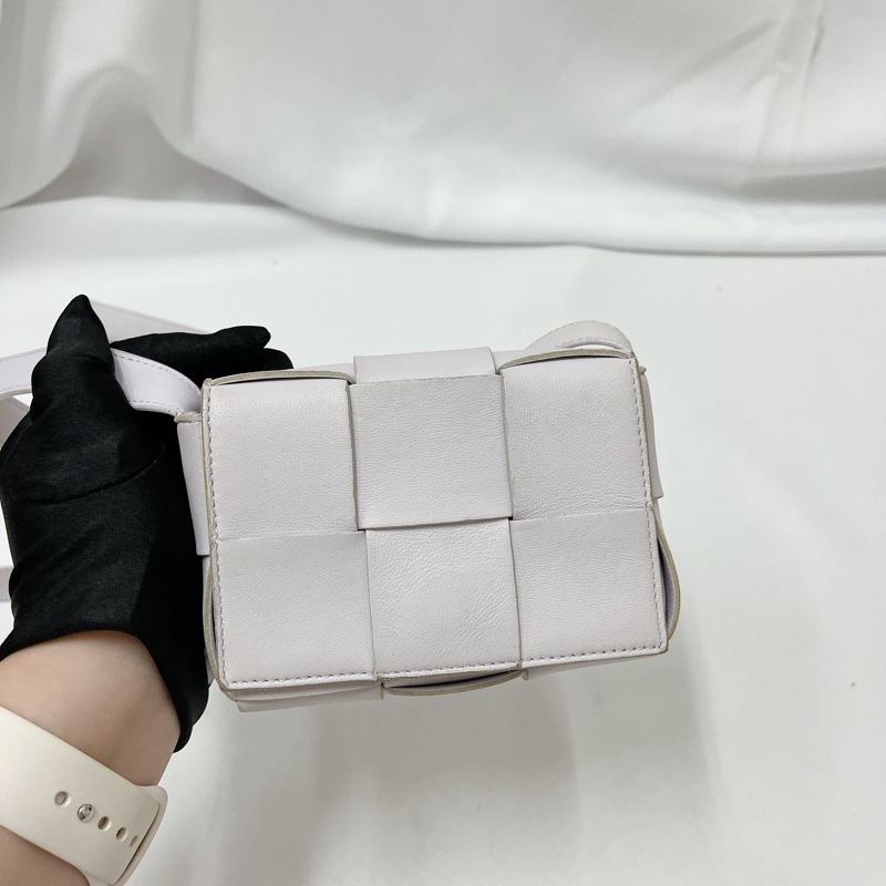 莉亞精品♡BV小編織包 淡紫 九新美包-2