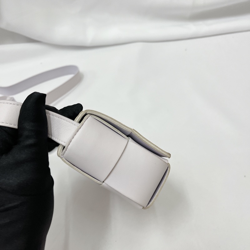 莉亞精品♡BV小編織包 淡紫 九新美包-10