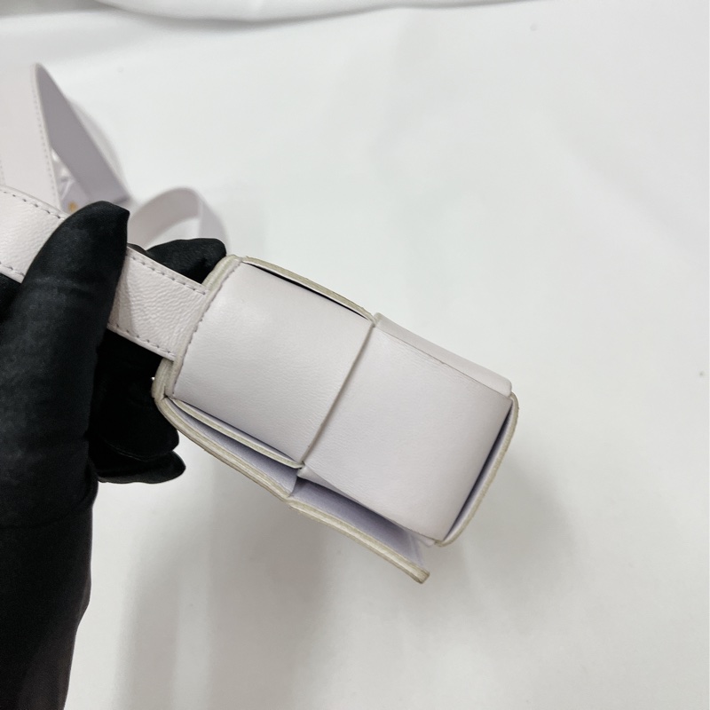 莉亞精品♡BV小編織包 淡紫 九新美包-11