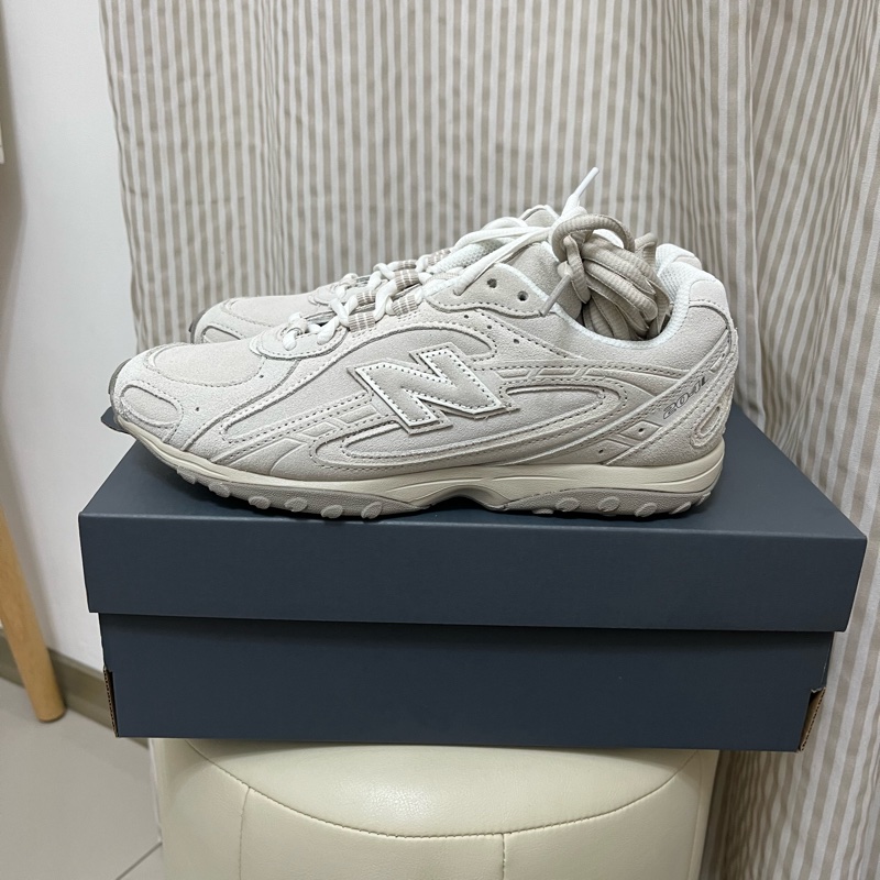 New balance 204L 張員瑛代言款-1