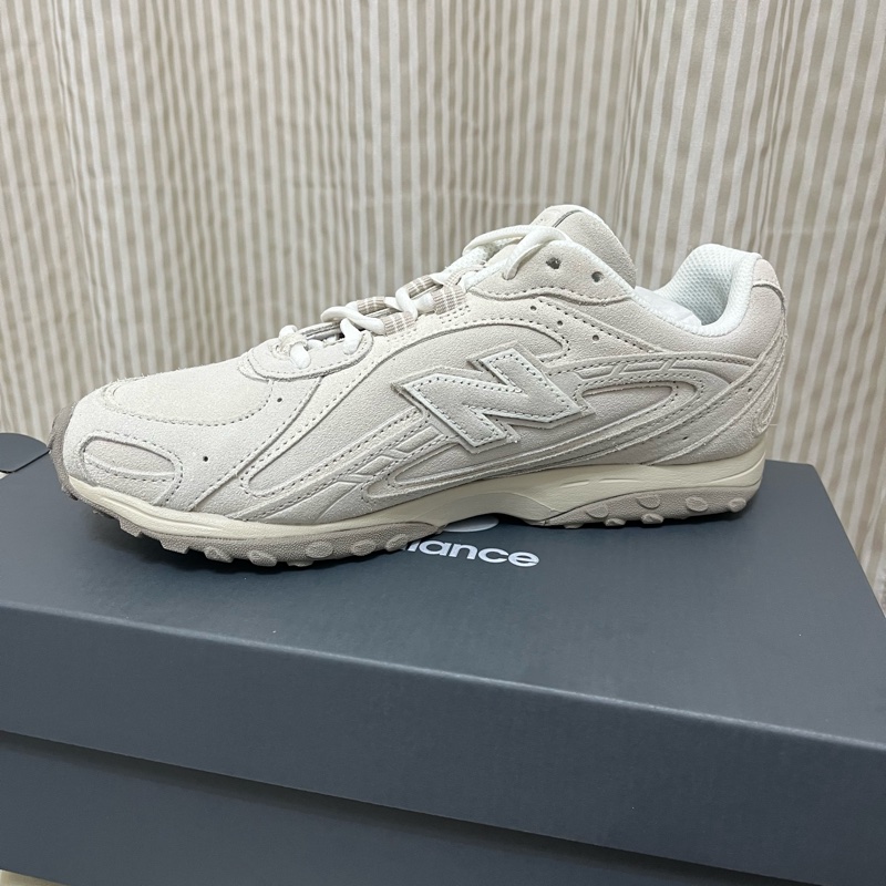 New balance 204L 張員瑛代言款-6