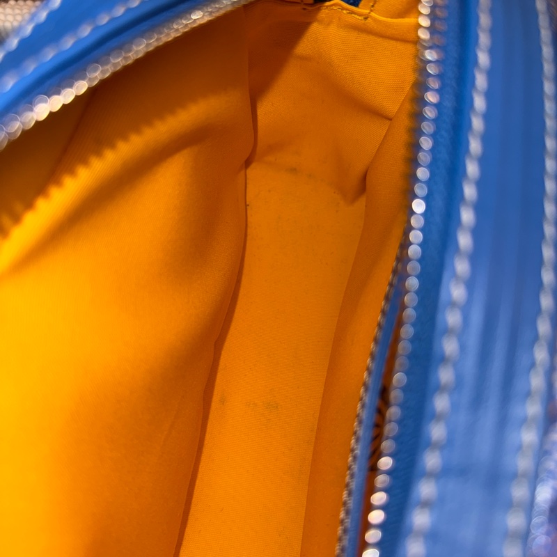 二手品 使用過三四次而已 狀況很好 GOYARD 相機包 CAP - VERT 日本購入-13