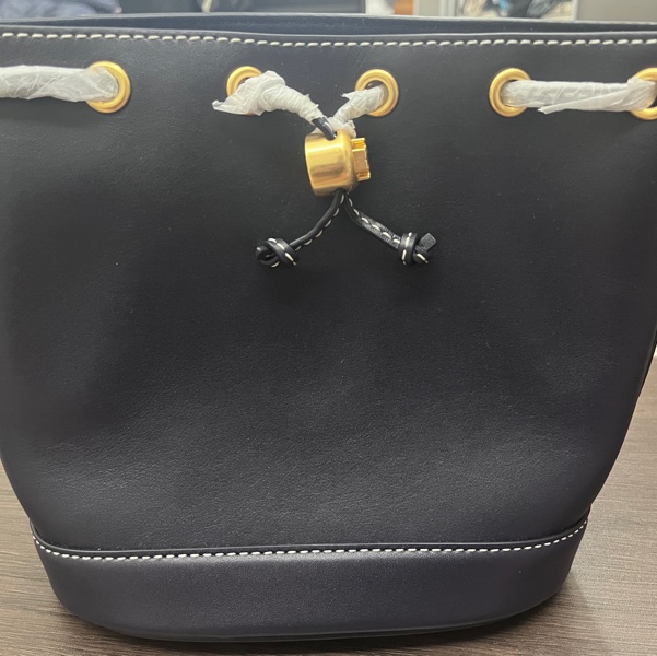 Tory Burch 牛皮小水桶包-6