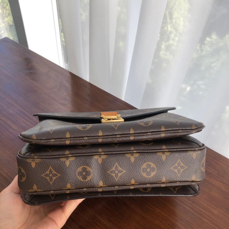 LV/路易威登 斜挎包 郵差包 pochette metis 棕色老 花塗層帆布 25*19 芯片款-7