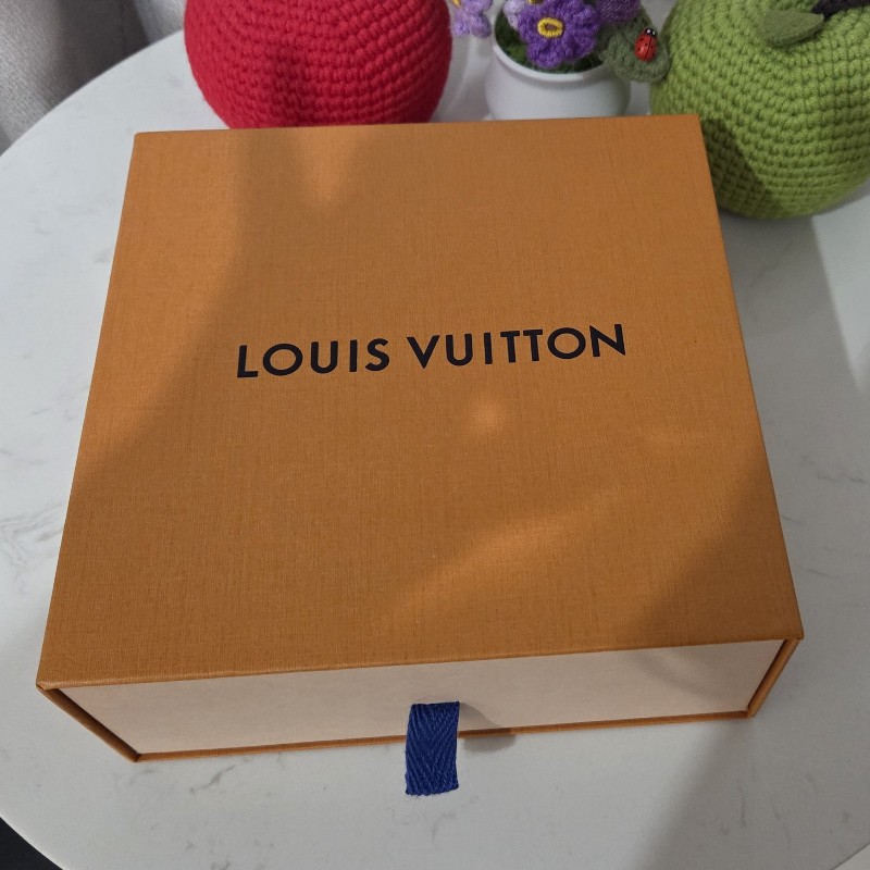 可小議~ 全新Louis Vuitton ( LV  )  熱氣球鑰匙圈Dream M01551收藏級色彩繽紛鑰匙扣/ 吊飾/ 置物零錢包-9