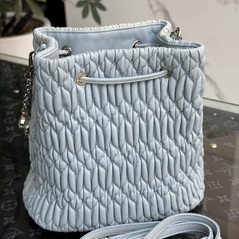 繆繆/Miu Miu 藍色羊皮褶皺紋水鑽水桶包 托特包-1