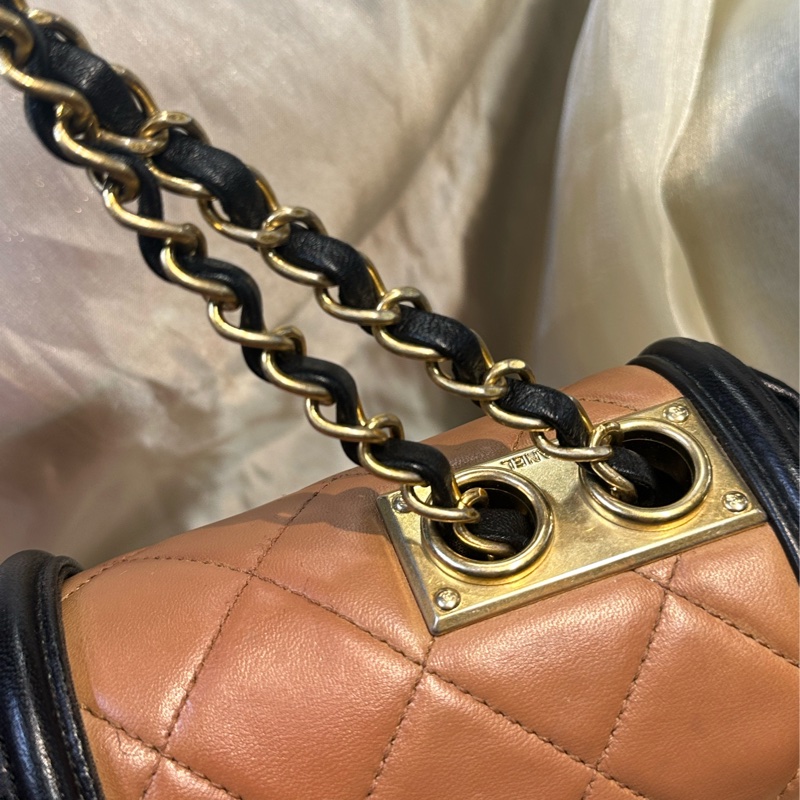 Chanel Matelasse Single Flap Chain Beige-4