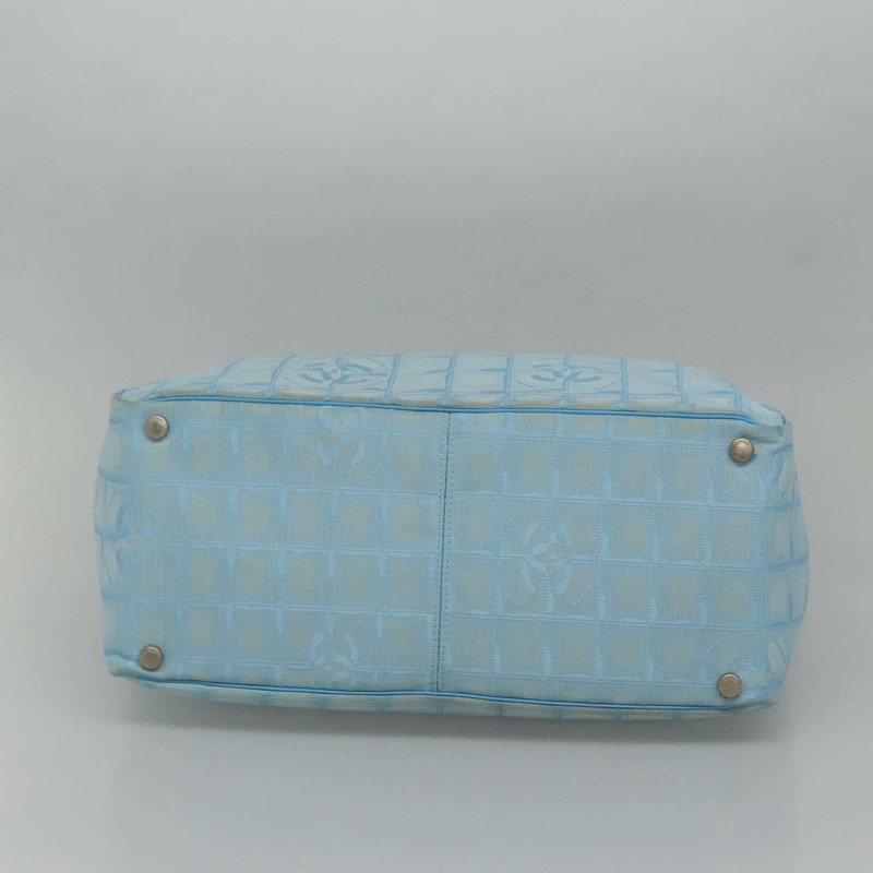 【日本直送】香奈兒新款旅遊系列托特包 尼龍材質 淺藍色 銀色 CC標誌 Auth 135449-4