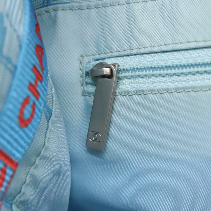 【日本直送】香奈兒新款旅遊系列托特包 尼龍材質 淺藍色 銀色 CC標誌 Auth 135449-17