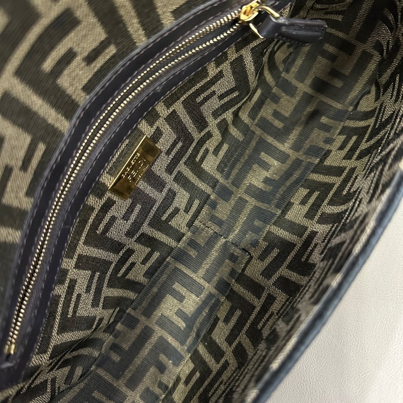 芬迪/Fendi Baguette系列 老花帆布法棍包中號肩背包-4