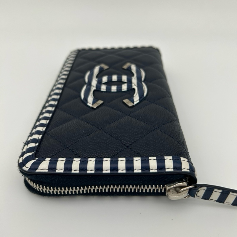 「JL精品代購」香奈兒海軍藍拼色菱格牛皮大logo拉鏈長夾-3