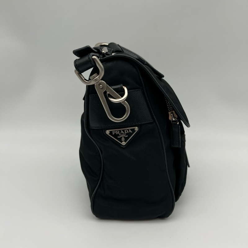 「JL精品代購」 Prada黑色降落傘側標拼皮單肩包-5