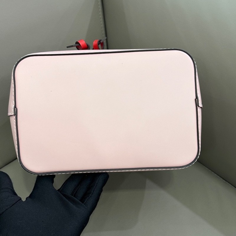 LV 路易威登粉紅色NÉONOÉ BB Epi水波紋水桶包 可手提 肩背 斜背-6