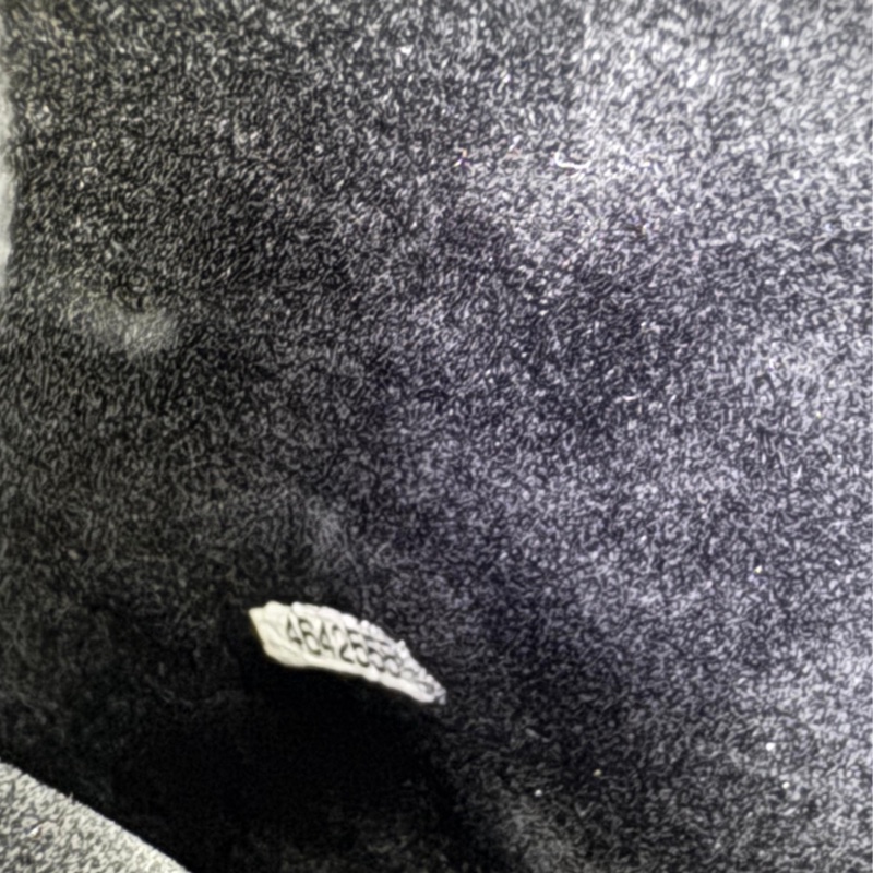 Chanel Vintage Caviar Small Vanity Case-11