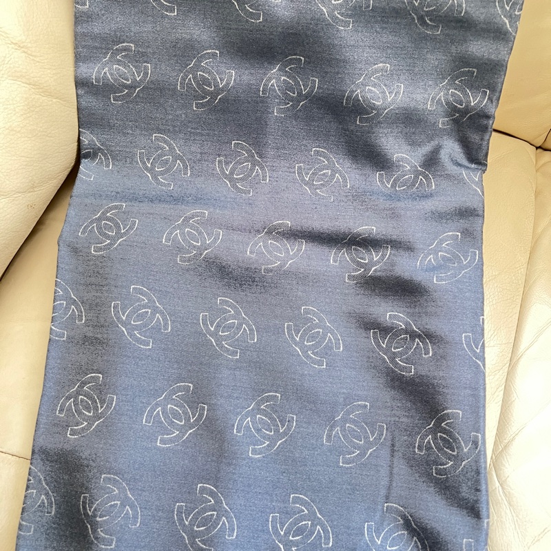 Chanel雙面絲質圍巾披肩 牛仔藍 銀色-1