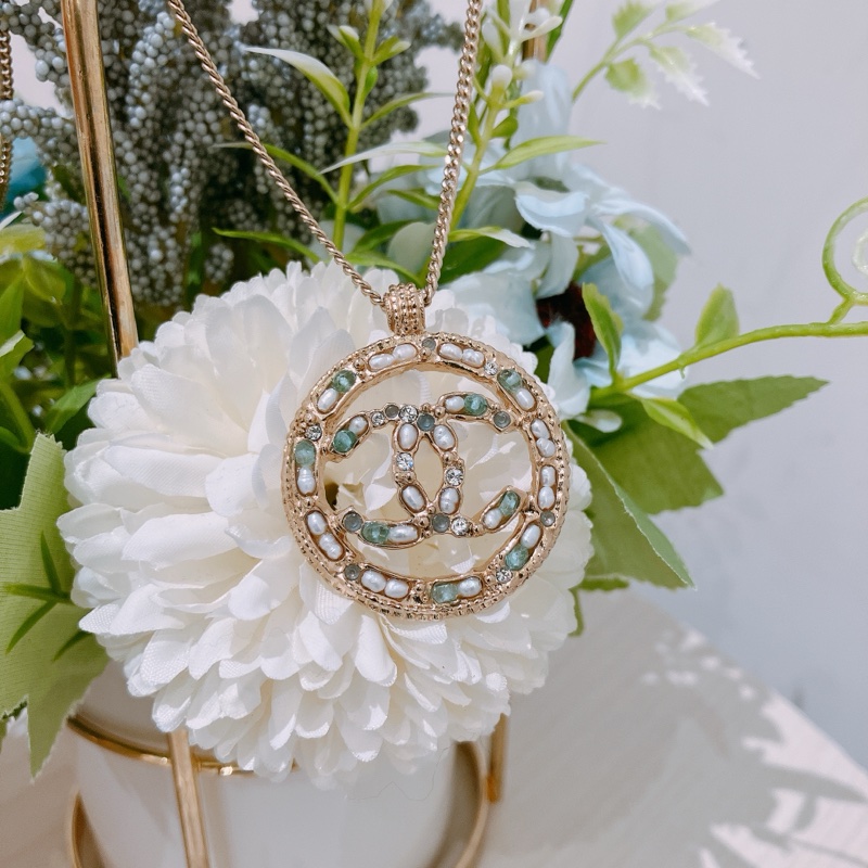 TK1767  Chanel香奈兒珍珠拼綠寶石圓形頸鏈CC Logo Long Necklace Pearl X GHW-25