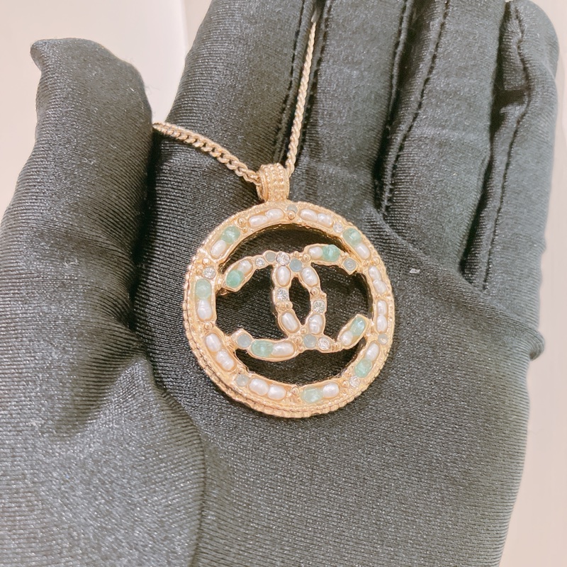 TK1767  Chanel香奈兒珍珠拼綠寶石圓形頸鏈CC Logo Long Necklace Pearl X GHW-26
