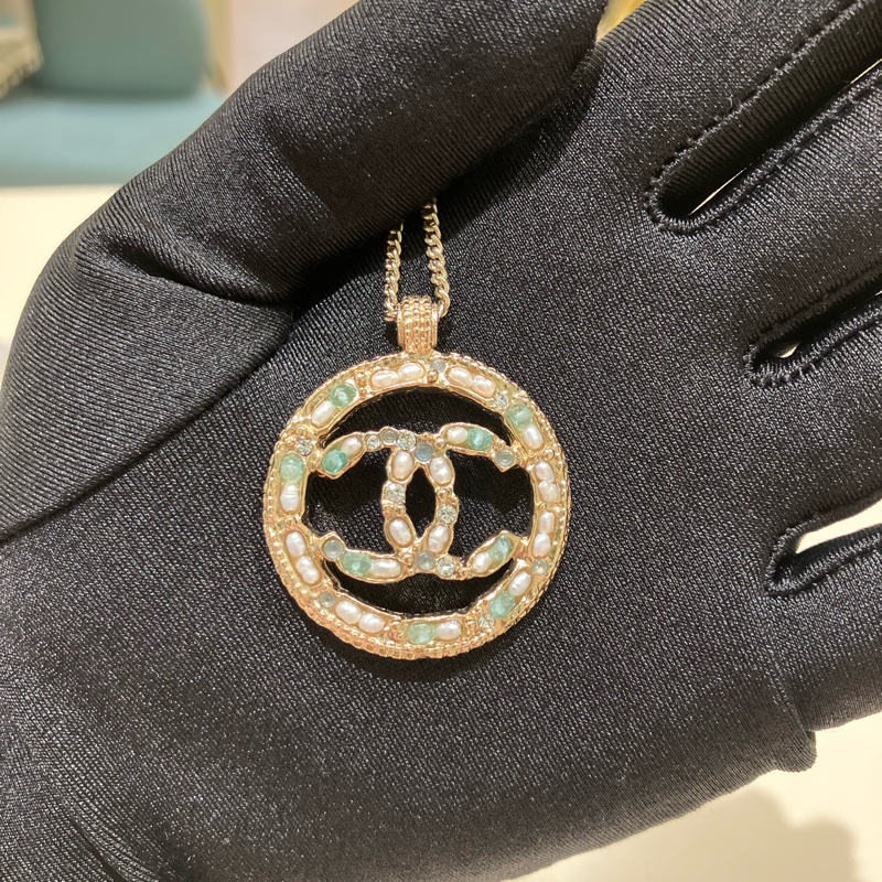 TK1767  Chanel香奈兒珍珠拼綠寶石圓形頸鏈CC Logo Long Necklace Pearl X GHW-8