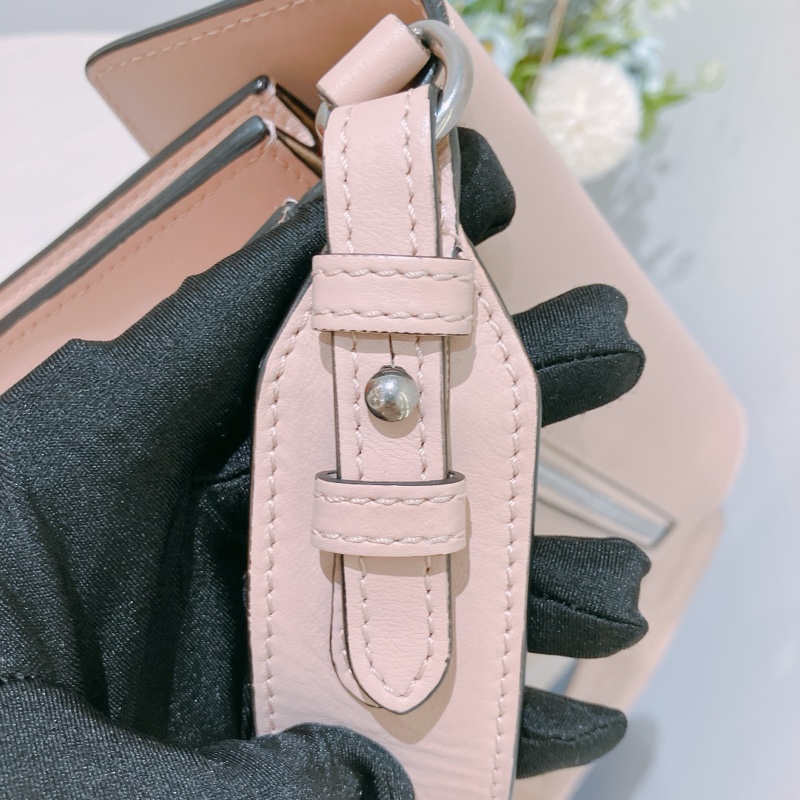 TK1768 Burberry博柏利粉紅印花斜背包Small Perforated Logo Leather Crossbody Bag Pink X GHW-56
