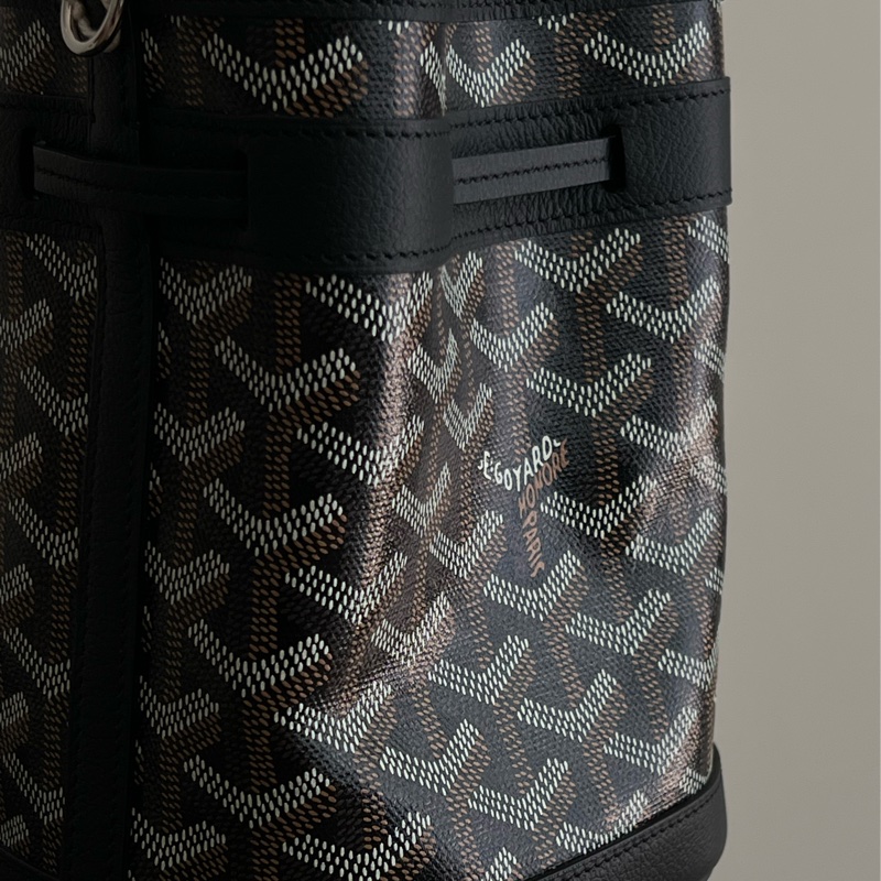 Goyard Petit Flot 迷你小牛皮和帆布水桶包(全新)-2