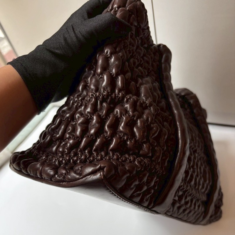 Chanel 深咖抓皺皮革托特肩側包-7