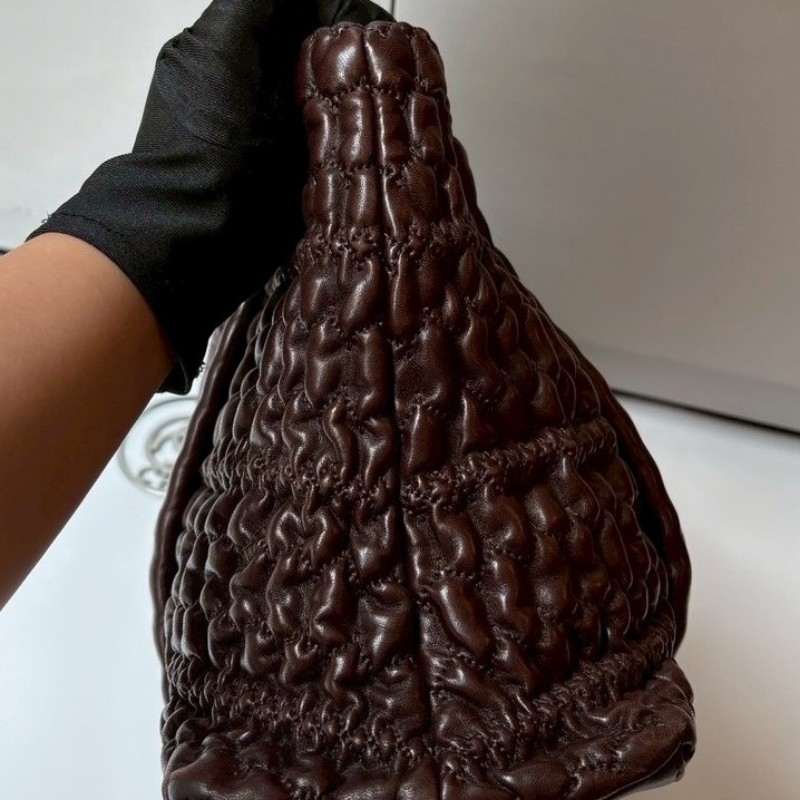 Chanel 深咖抓皺皮革托特肩側包-9