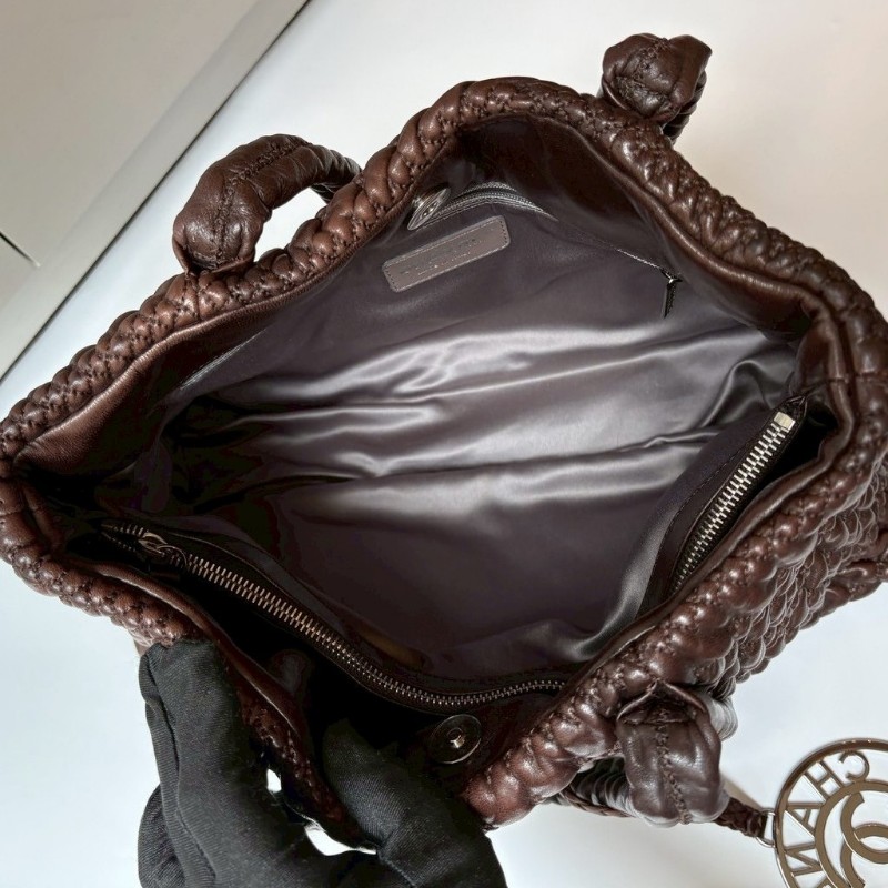 Chanel 深咖抓皺皮革托特肩側包-19