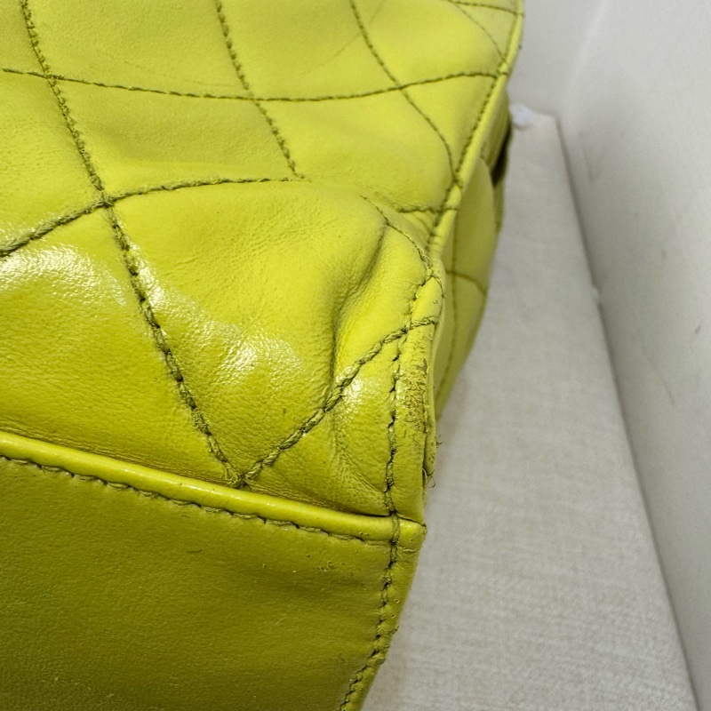 CHANEL Vintage 菱格紋檸檬綠肩背包-26