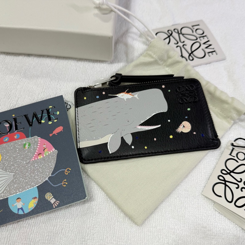 LOEWE 2024 Suna Fujita 鯨魚拉鍊卡夾全新-2